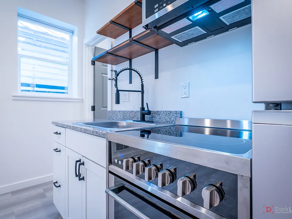130 N F St #22