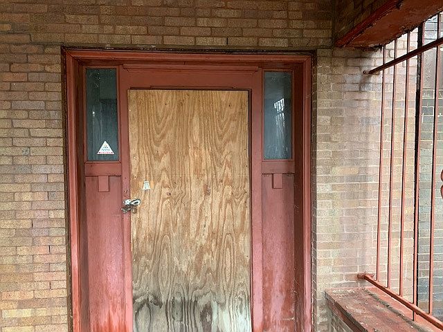 2nd image of 1442 W Garfield Blvd