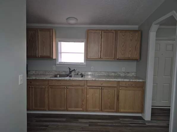 (undisclosed Address), Columbus, MS 39705