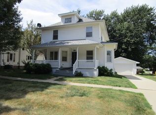 110 Jefferson St, Hudson, IA 50643