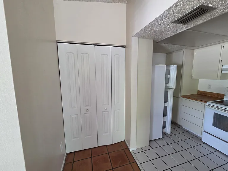 9000 Griggs Rd #G — Photo 19