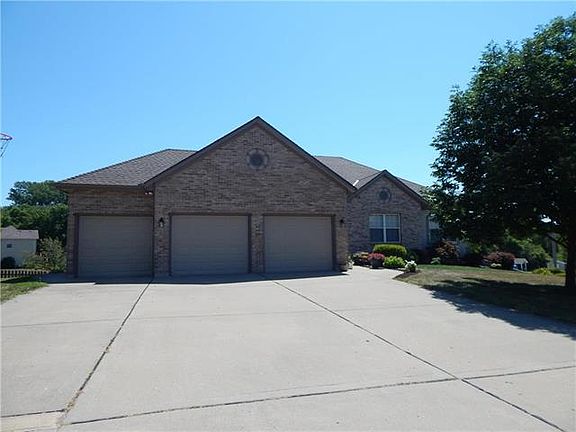 4th image of 921 Paw Paw Ln
