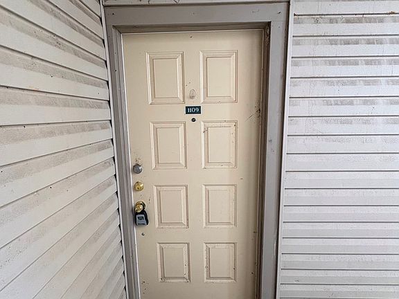 4th image of 7340 Skillman St APT 1109