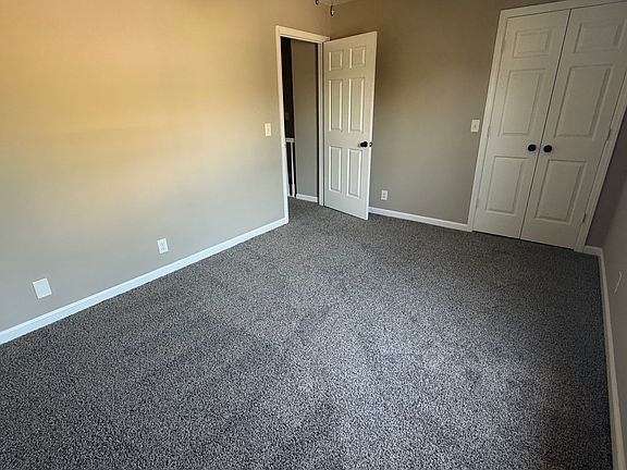 5th image of 1045 Silver Point Dr