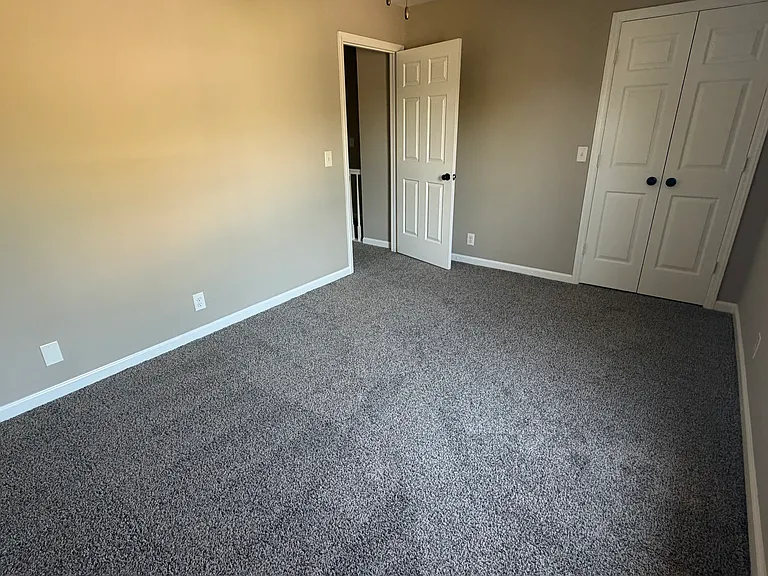 1045 Silver Point Dr — Photo 5