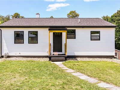 220 Porter Dr, Irwin, PA, 15642