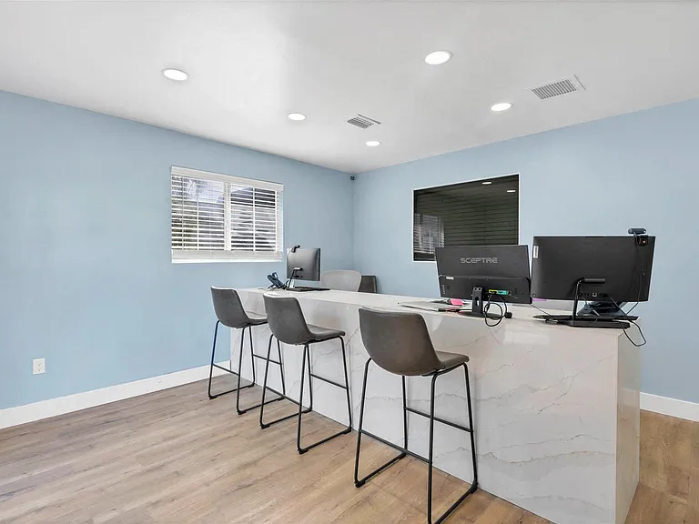 3726 Central Ave — Photo 16