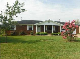 1513 Cannon Dr, Fort Oglethorpe, GA 30742