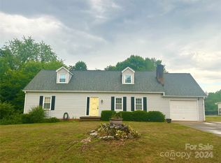 4050 Quarry Estates Rd, Hudson, NC 28638