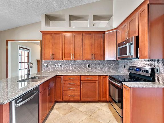 3rd image of 955 Red Dandy Dr