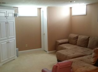 1649 Woodhurst Ct, Columbus, OH 43223