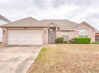 19608 E 39th Pl S, Broken Arrow, OK 74011