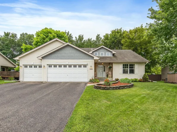 520 2nd St S, Montrose, MN 55363