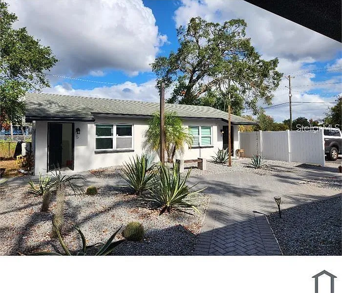 1 bed, 1.0 bath, 500 sqft, $1,200 — Photo 1
