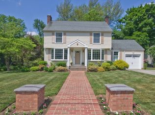 69 Silverbrook Rd, Shrewsbury, NJ 07702