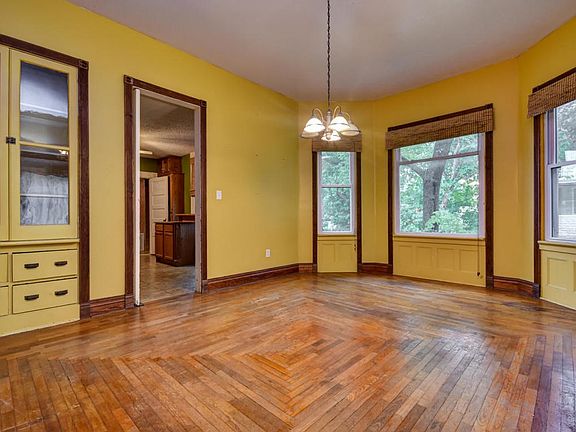 Large Living Area