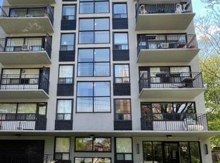 105 Raglan Ave #301, Toronto, ON M6C 2K7