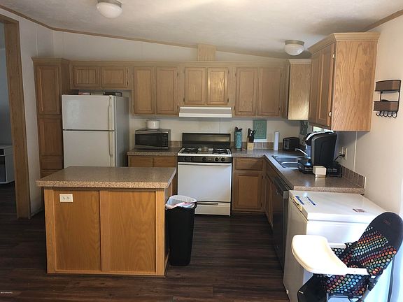 3rd image of 2112.5 101st Ave
