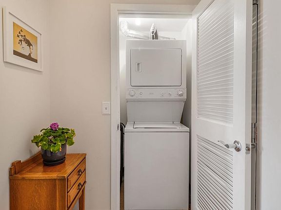 4th image of 1117 10th St NW APT 505