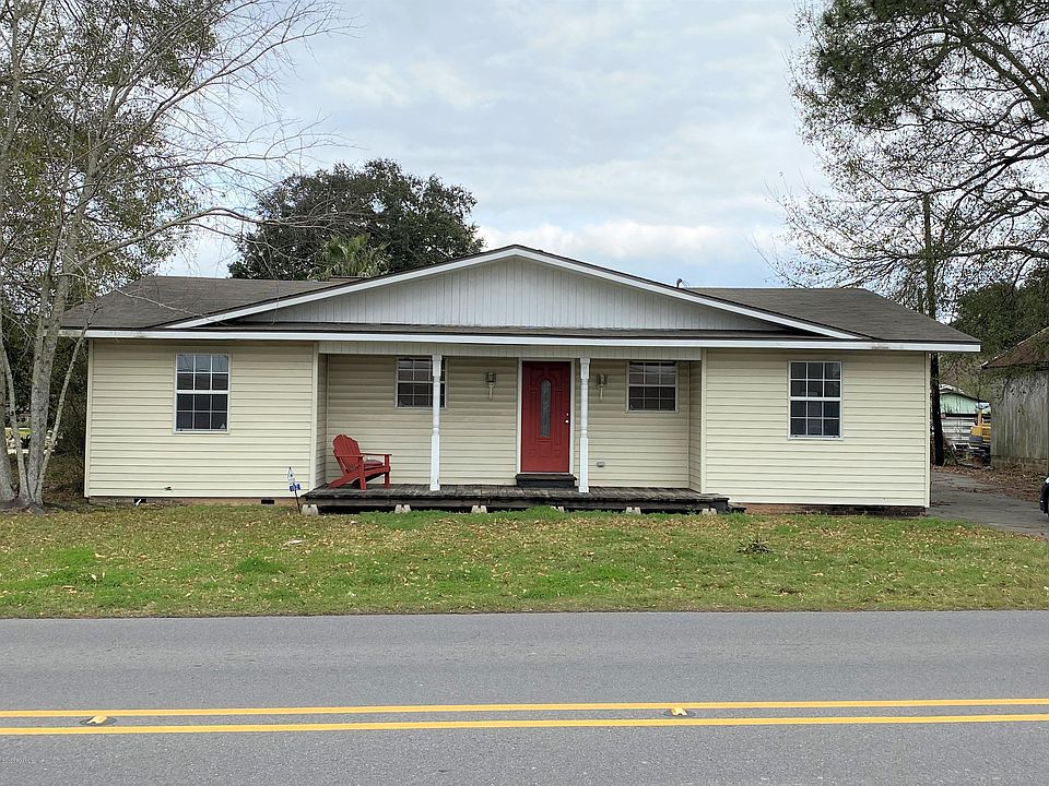 1st image of 102 Vital St