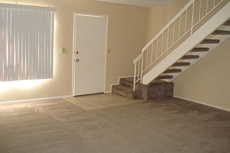4th image of 413 E Park Ave Unit A6