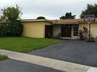 8671 NW 24th Ct, Sunrise, FL 33322
