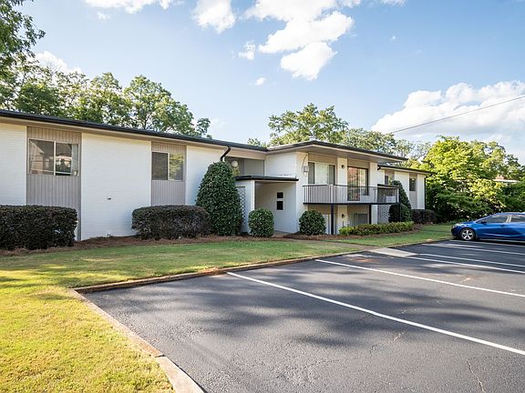 4th image of 1794 S Lumpkin St #2B-1Ba