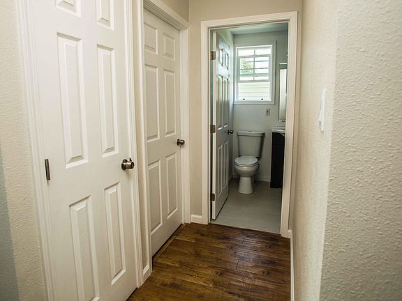 3rd image of 813 Griffin Dr