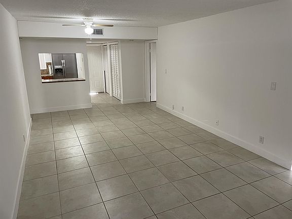 2nd image of 161 Lakeview Dr
