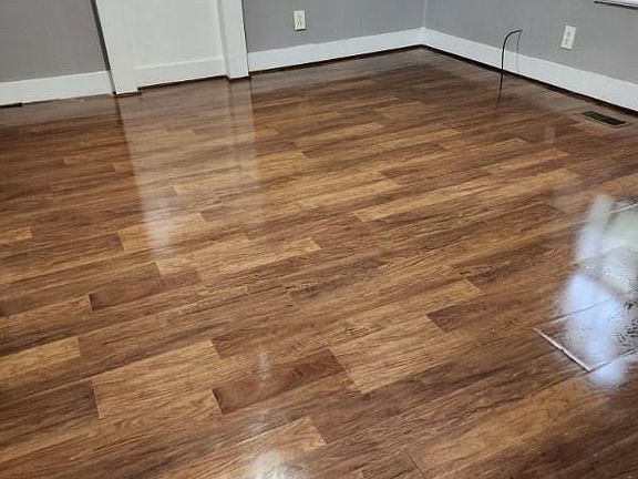 5th image of 3524 Zeno St