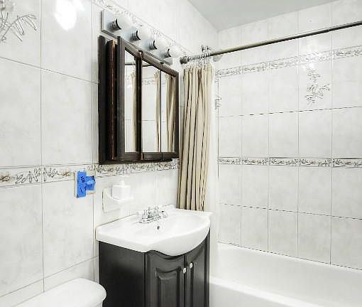 4th image of 4 W 130th St APT 2