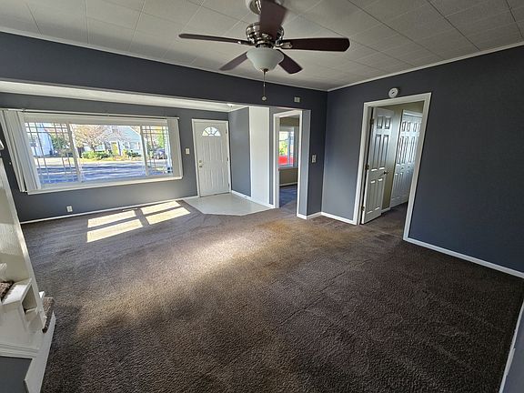 3rd image of 411 Bellevue Dr