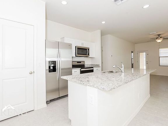 3rd image of 18391 N Los Gabrieles Way