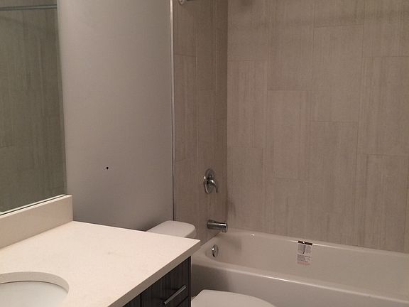 4th image of 2618 N Rockwell St APT 2626-1R