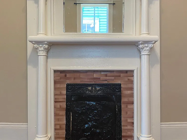 202 S Scott St — Photo 6