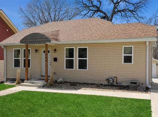 664 26th St, Des Moines, IA 50312