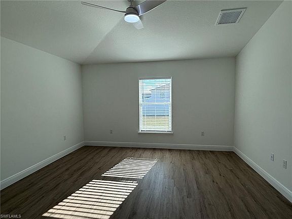 4th image of 2933 NW 6th Pl