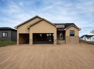 5758 N Edwards St, Wichita, KS 67204