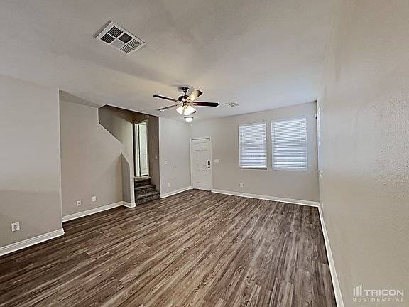 3rd image of 2616 Cottonwillow St