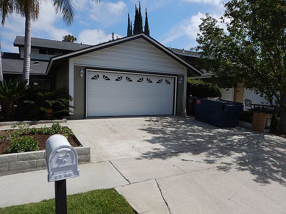 Oversized 2 car garage