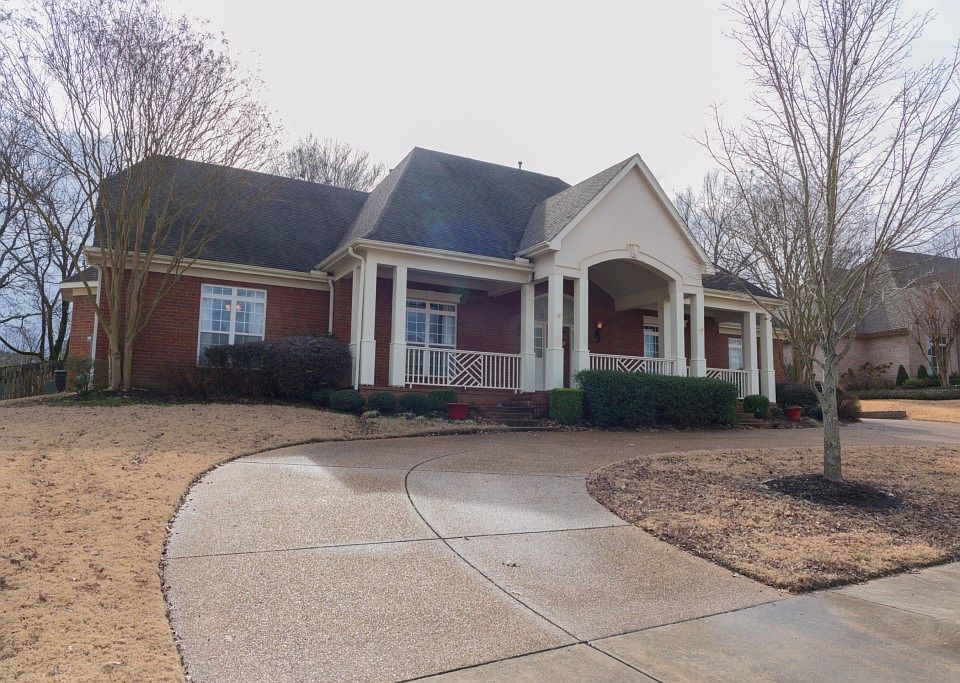 1st image of 9207 Forest Island Dr S