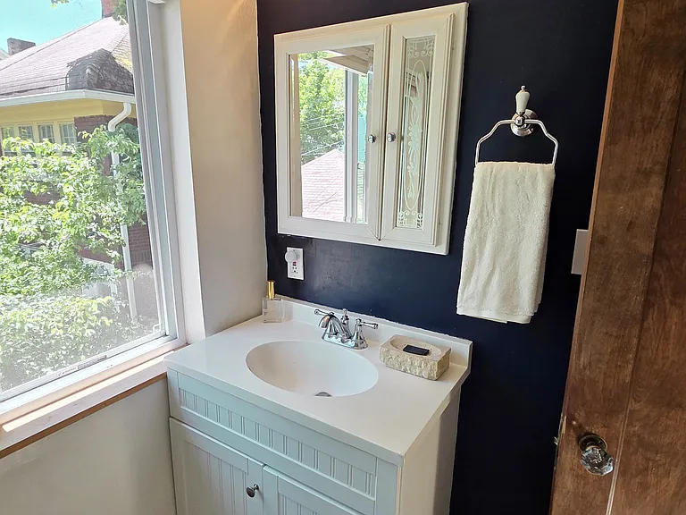 12724 Cedar Rd — Photo 30