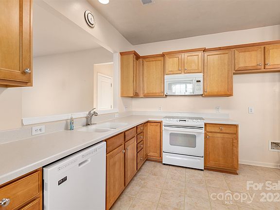 5th image of 6327 Cherry Blossom Cir