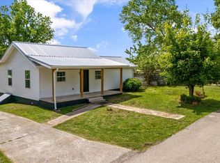 2021 3rd Rd, Knoxville, TN 37914