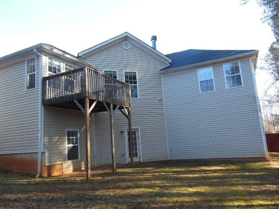 2nd image of 109 Red Branch Dr
