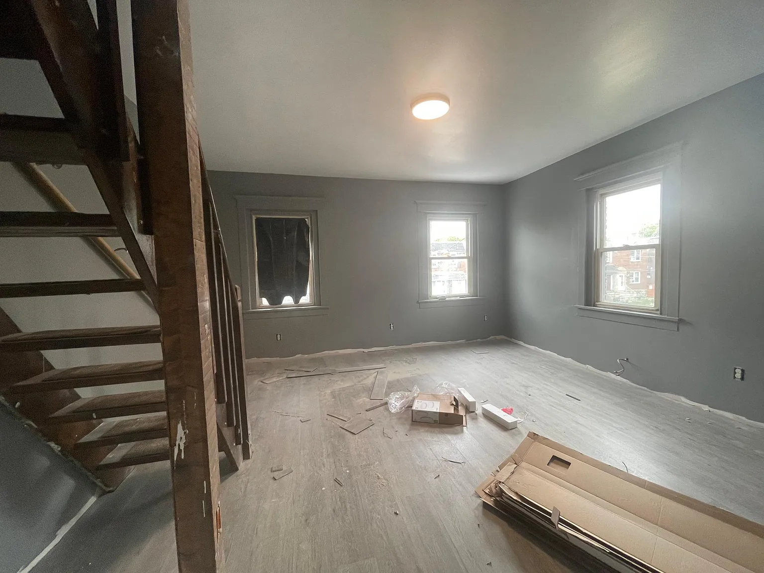 3 bed, 850 sqft, $1,200 — Photo 3