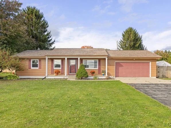 1938 Oakwood Ave, Adrian, MI 49221