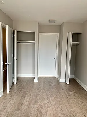 Rented by Greystar | media 6