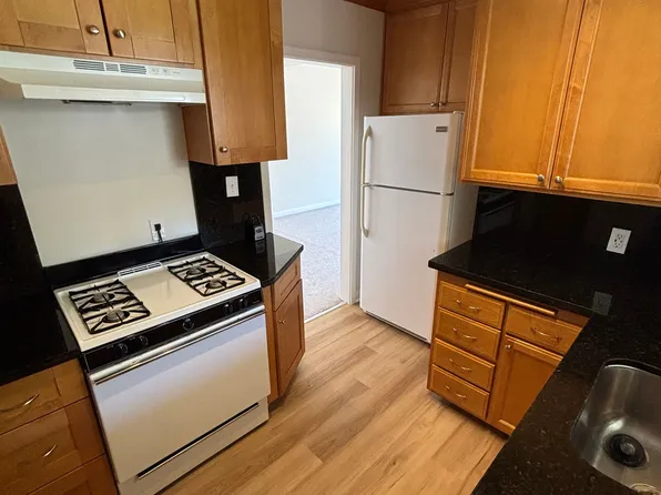 1025 Noel Dr #C, Menlo Park, CA 94025