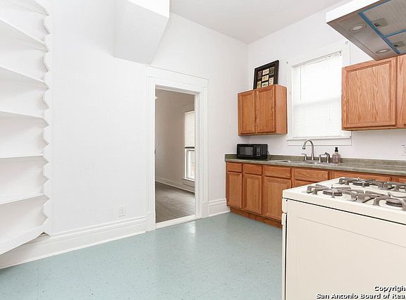 5th image of 308 GIVENS AVE